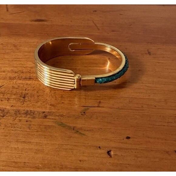 Unbranded Jewelry - Gold Tone Hinged Cuff Bracelet with Turquoise Inlay Bohemian Statement Preowned
